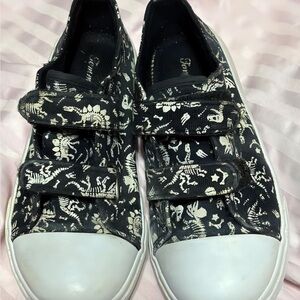 Tommy Bahama Kids Dinosaur Sneakers Black and White EUC